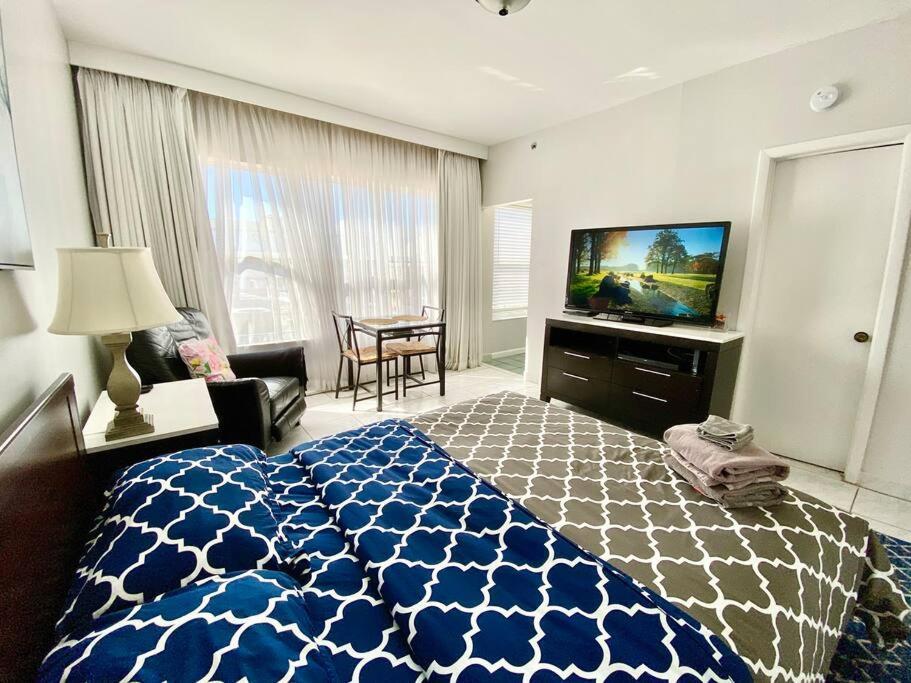 Apartment Right On The Beach! Miami Beach Eksteriør billede
