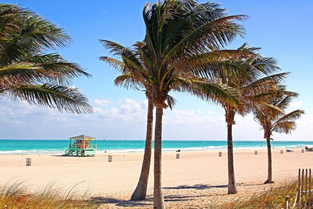 Apartment Right On The Beach! Miami Beach Eksteriør billede